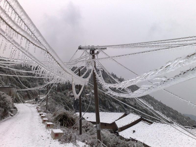 雪灾是怎么形成的_2008雪灾是阴谋_雪灾是怎么形成的